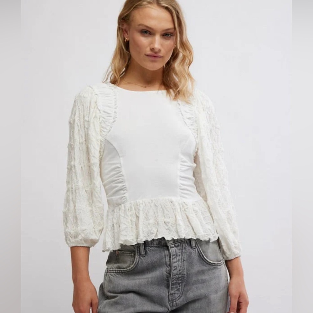 FREE PEOPLE OLIVIA TOP - OPTIC WHITE. Size Medium NWT